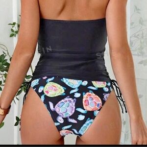 Sea Turtle Patterned Bottoms, Size Large, BRAND NEW. High rise, NWOT